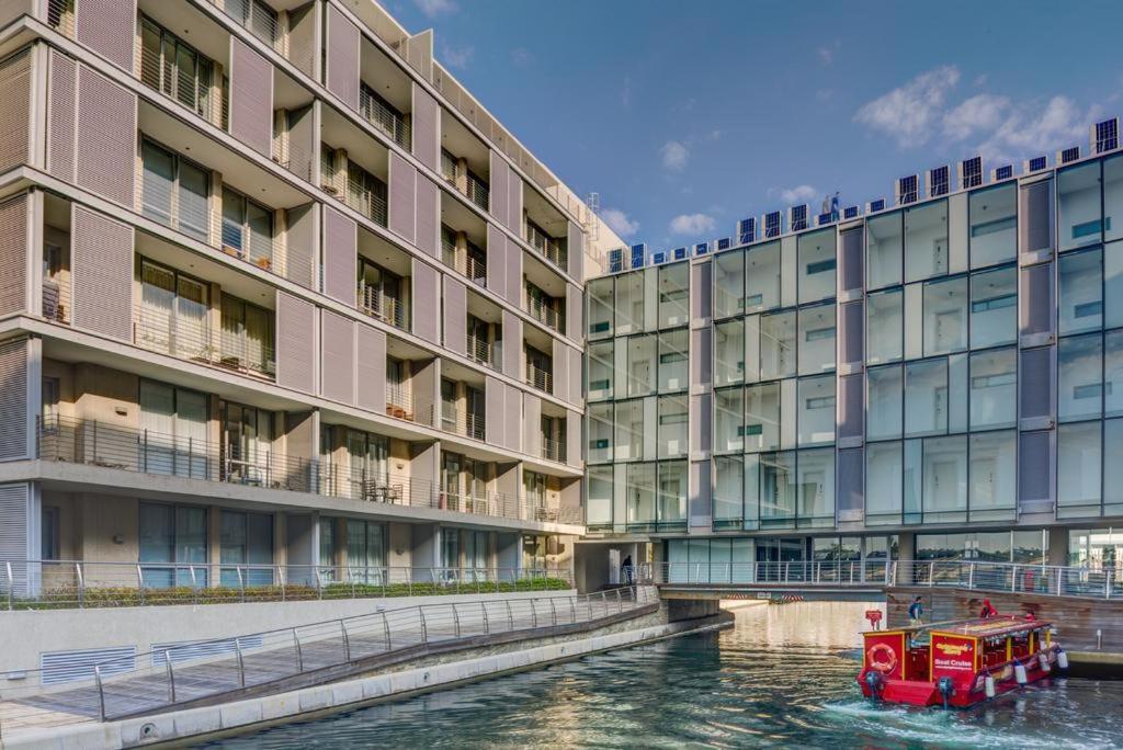Harbour Bridge Waterfront Apartment Кейптаун Екстериор снимка