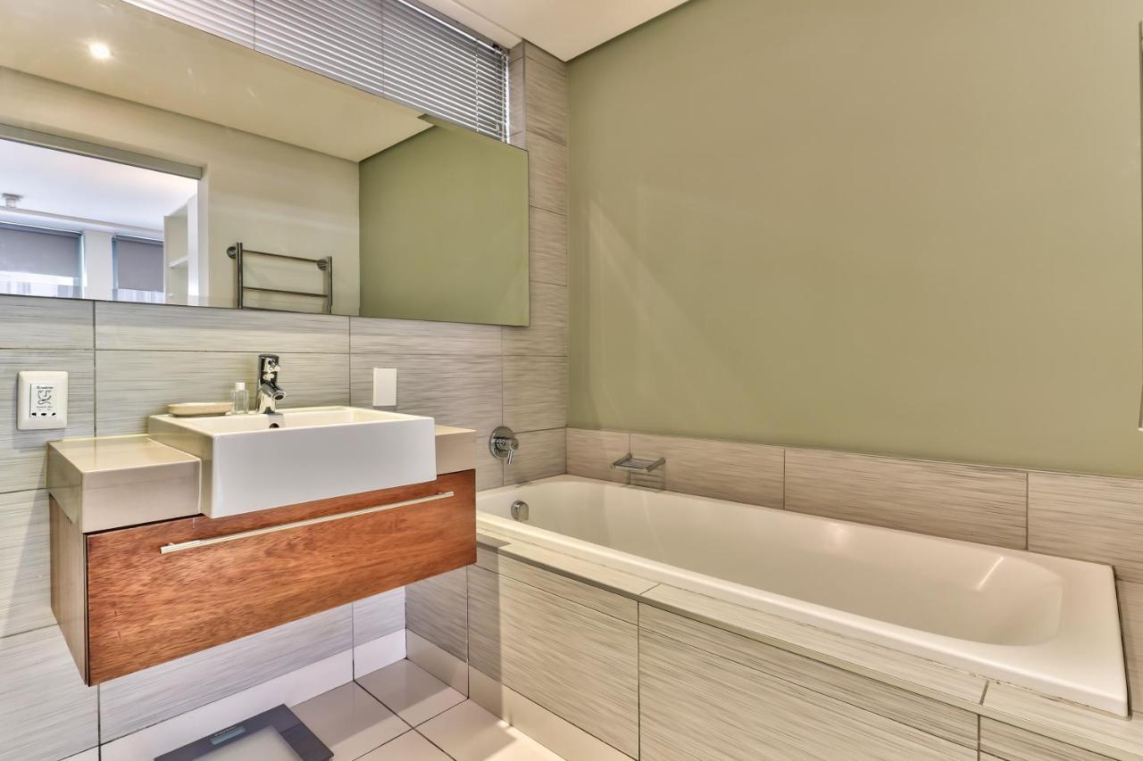 Harbour Bridge Waterfront Apartment Кейптаун Екстериор снимка